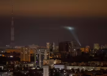 Overnight Drone Assault Targets Kyiv in Russian Offensive