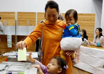 Japan Votes Amid Political Scandals and Voter Apathy