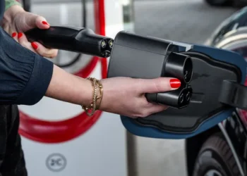 Ford Warns Specific EV Customers Against Using Tesla Supercharger Adapter”