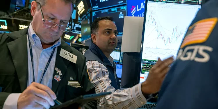 Markets Update: S&P 500 and Nasdaq Rise as Tesla Soars; Dow Drops for 4th Day
