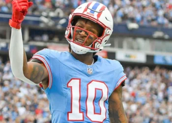 DeAndre Hopkins Trade Propels Chiefs to Super Bowl Favorites, Surpassing AFC Rivals in Projections