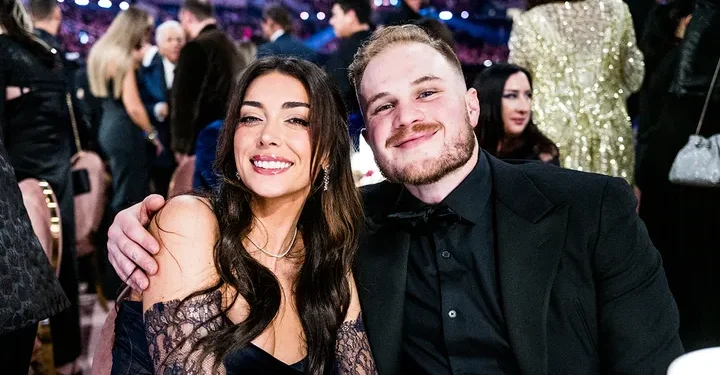 Zach Bryan Apologizes to Fans, Reveals Split from Girlfriend in Heartfelt Message