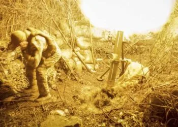 Russia Launches Intercontinental Ballistic Missile at Ukraine Amid Escalating Conflict