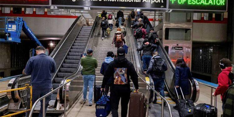 Thanksgiving Weather Outlook: Rain, Snow, and Travel Delays Ahead
