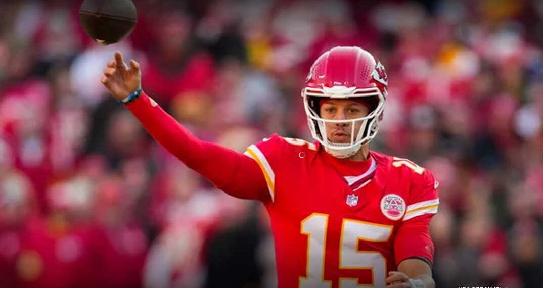 Chiefs Beat Raiders After Late Turnover Seals Black Friday Victory