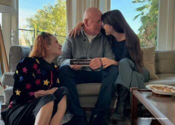 Bruce Willis Enjoys Thanksgiving with Family in Heartwarming Photos