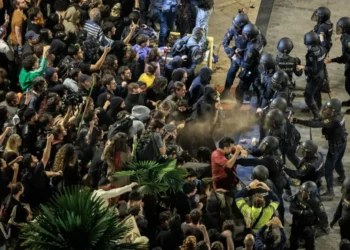Mass Protests Erupt in Valencia Over Handling of Deadly Floods