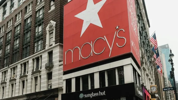 Macy’s Discovers $154 Million Accounting Fraud, Delays Earnings Report