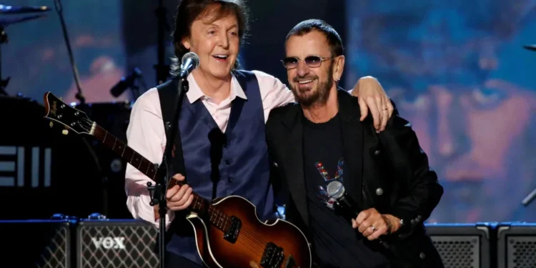 Beatles Legends Paul McCartney and Ringo Starr Share the Stage Again - Reuters