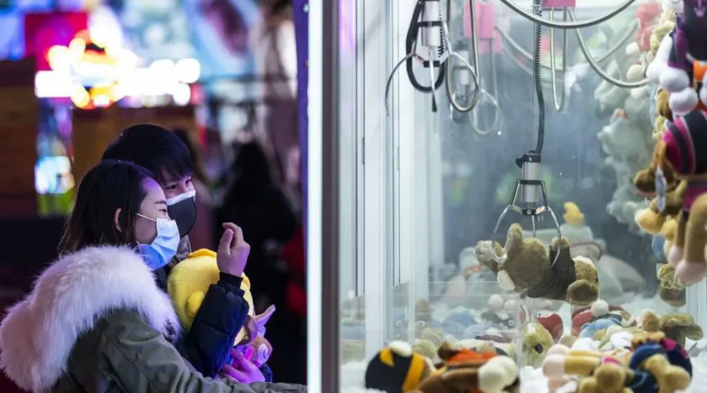 Claw Machine Controversy: Hong Kong May Introduce New Regulations - Getty Images