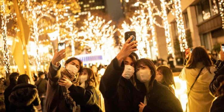 Why Japanese Couples Treat Christmas as a Day of Love - Yuichi Yamazaki/AFP/Getty Images/File