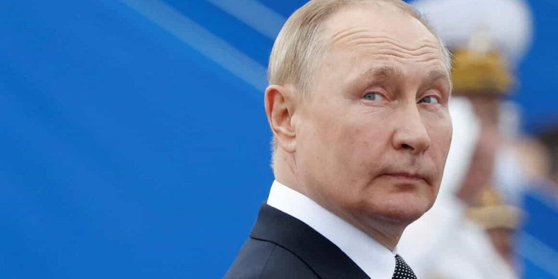 Putin Expresses Regret Over Grozny Airspace Crash but Avoids Blame - Maxim Shemetov/Reuters