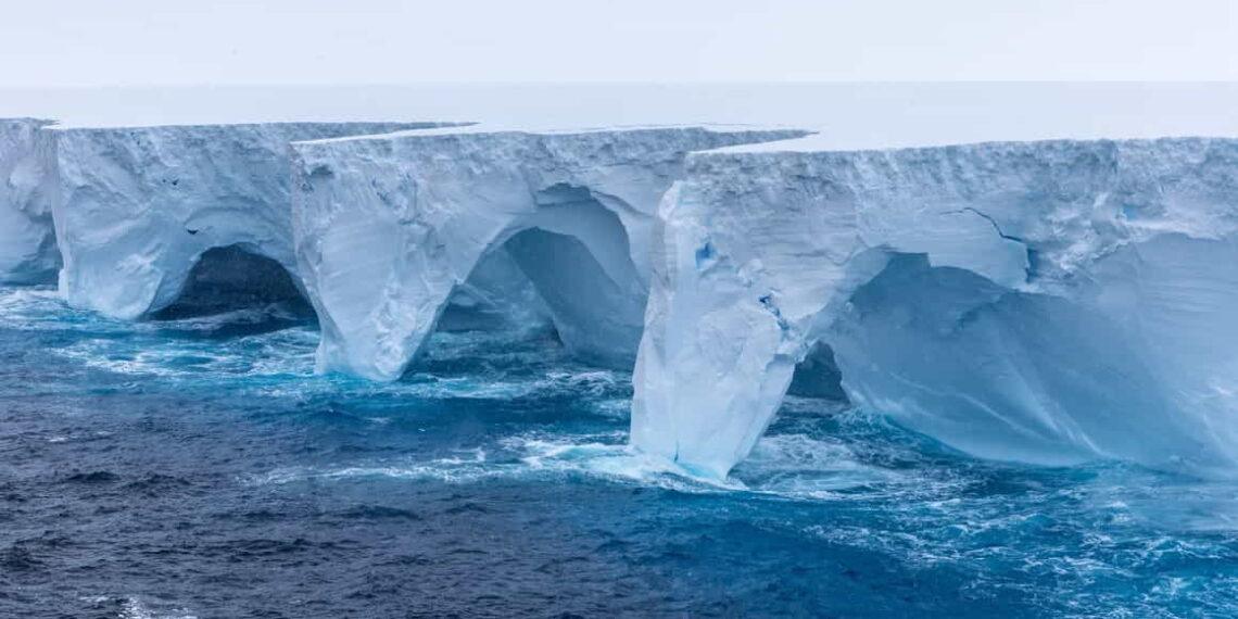 A23a: The Colossal Iceberg That’s Finally On the Move - Richard Sidey/Eyos Expeditions