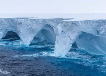 A23a: The Colossal Iceberg That’s Finally On the Move - Richard Sidey/Eyos Expeditions
