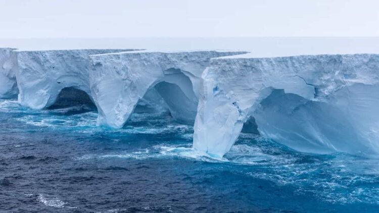 A23a: The Colossal Iceberg That’s Finally On the Move - Richard Sidey/Eyos Expeditions