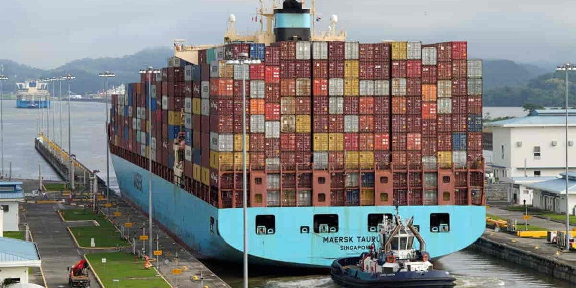 Trump Slams Panama for High Canal Fees, Eyes U.S. Control - Photograph: Enea Lebrun/Reuters