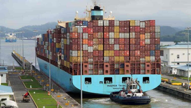 Trump Slams Panama for High Canal Fees, Eyes U.S. Control - Photograph: Enea Lebrun/Reuters