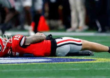 Georgia Defeats Texas in Overtime to Secure Playoff Bye