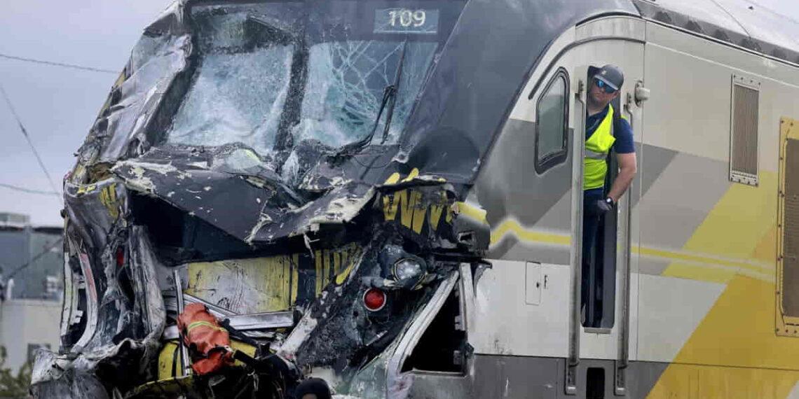 Crash in Florida: Fire Truck Drives Around Gates, Collides with Train - Mike Stocker/ South Florida Sun-Sentinel via AP
