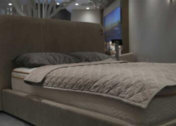 Are Weighted Blankets Worth It? Pros, Cons, and Tips