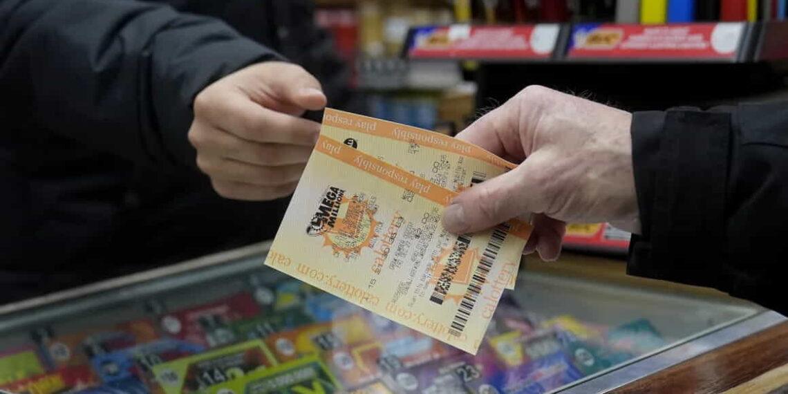 Friday’s Drawing Could Make Someone $1.15 Billion Richer - Jeff Chiu/AP