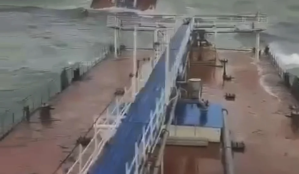 Two Russian Oil Tankers Damaged in Black Sea, Crew Member Killed