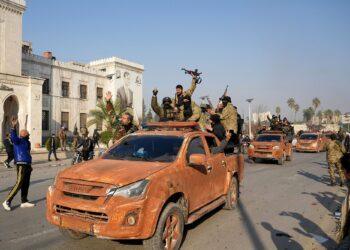 Rebel Gains Force Mass Exodus from Key Syrian City of Hom