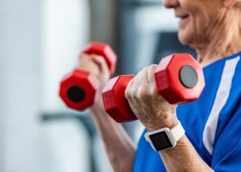 Simple Habits That May Help Lower Dementia Risk by Age 80