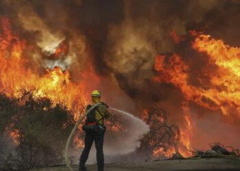 Wildfire Smoke and Anxiety: How to Protect Your Mental Health - Sandy Huffaker/AFP via Getty Images