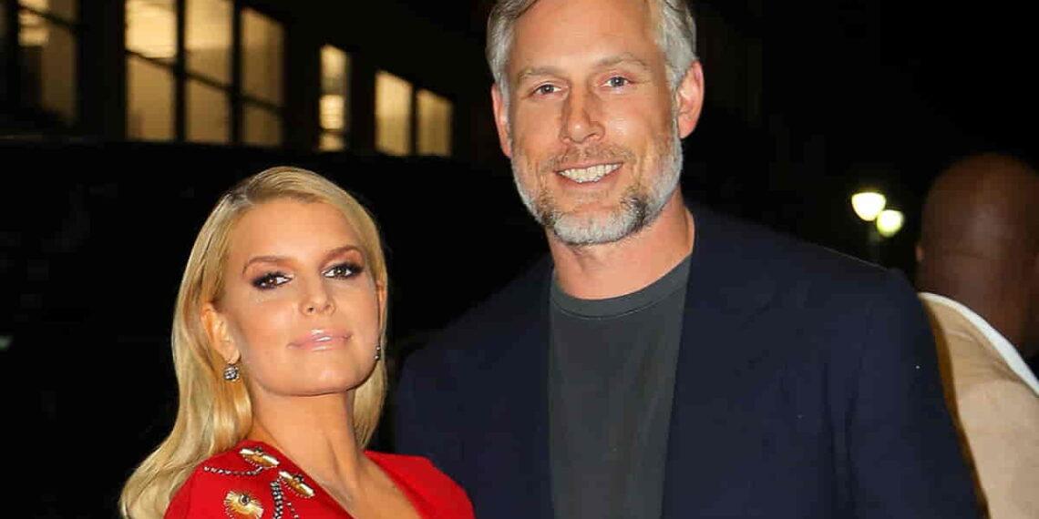 Jessica Simpson Sells Hidden Hills Mansion After 10 Years of Marriage to Eric Johnson - Felipe Ramales / SplashNews