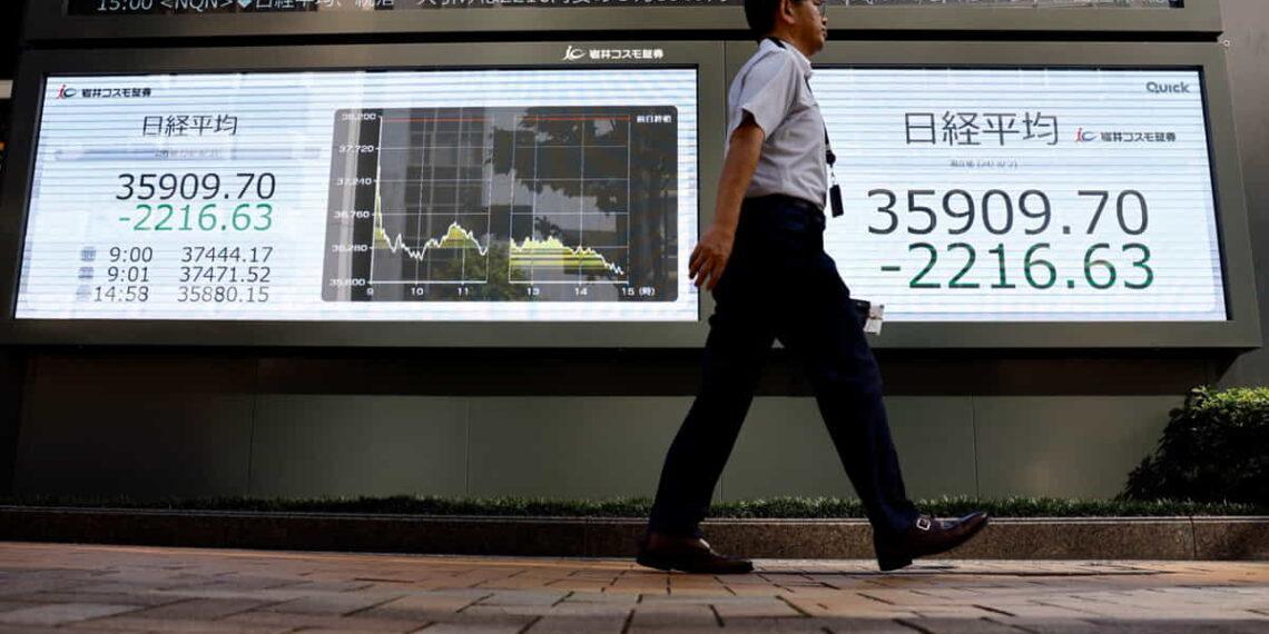 Mixed Start for Chinese Stocks as Asia Markets Follow Wall Street Gains - REUTERS/Issei Kato/File photo