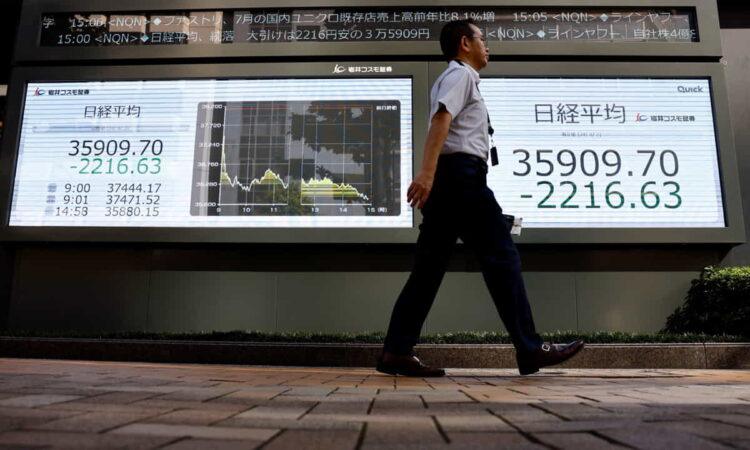 Mixed Start for Chinese Stocks as Asia Markets Follow Wall Street Gains - REUTERS/Issei Kato/File photo