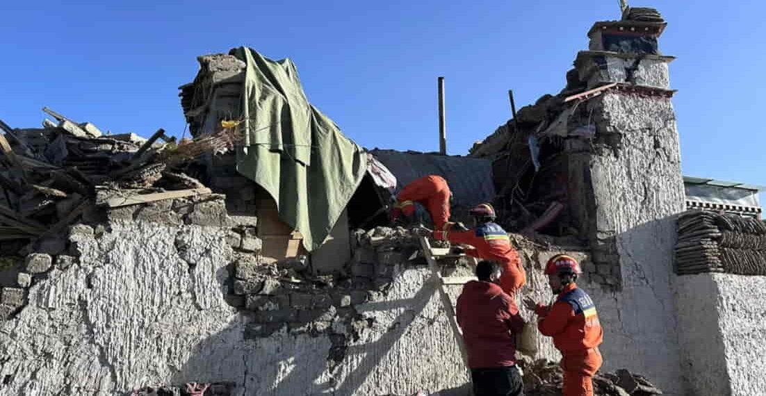 7.1-Magnitude Quake Strikes Tibet, Tremors Felt Across Nepal - Xinhua/AP