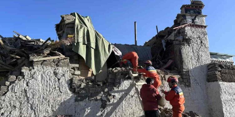 7.1-Magnitude Quake Strikes Tibet, Tremors Felt Across Nepal - Xinhua/AP