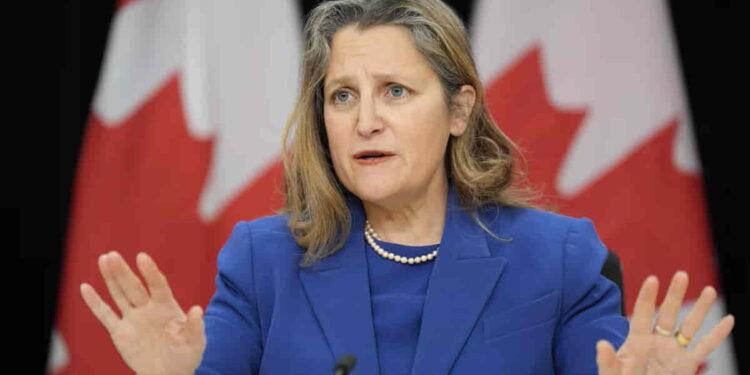 Freeland Resigns from Trudeau’s Cabinet, Now Running for Prime Minister - La Presse canadienne / Adrian Wyld