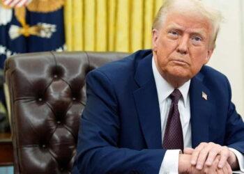 Trump’s Federal Workforce Overhaul: Buyouts and Return to Office - Yuri Gripas/Abaca/Bloomberg via Getty Images