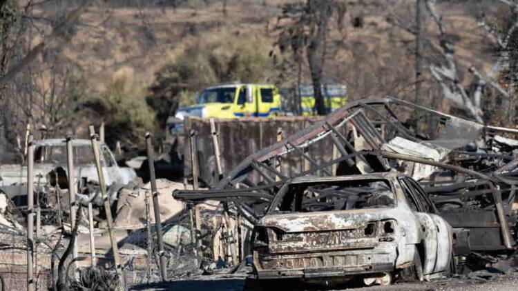 L.A. Fires Update: Firefighters Gain Ground, but Residents are Left Waiting- Myung J. Chun / Los Angeles Times