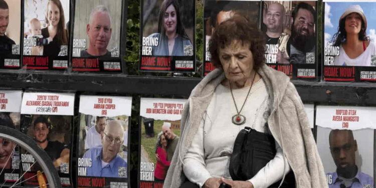 Hostages to Be Freed as Israel-Hamas Ceasefire Takes Effect - Maya Alleruzzo/AP Photo