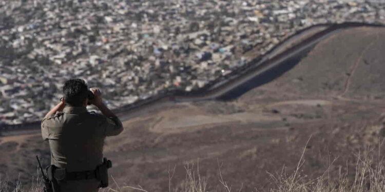 Border Patrol Faces New Challenges Amid Trump's Emergency Declaration - Gregory Bull/AP Photo