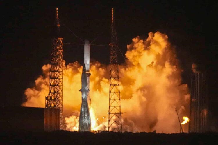 Blue Origin’s New Glenn Rocket Achieves Orbit in First Test Flight - John Raoux/AP Photo