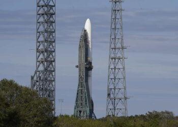 Blue Origin Halts New Glenn Rocket Launch in Final Countdown - AP Photo/John Raoux