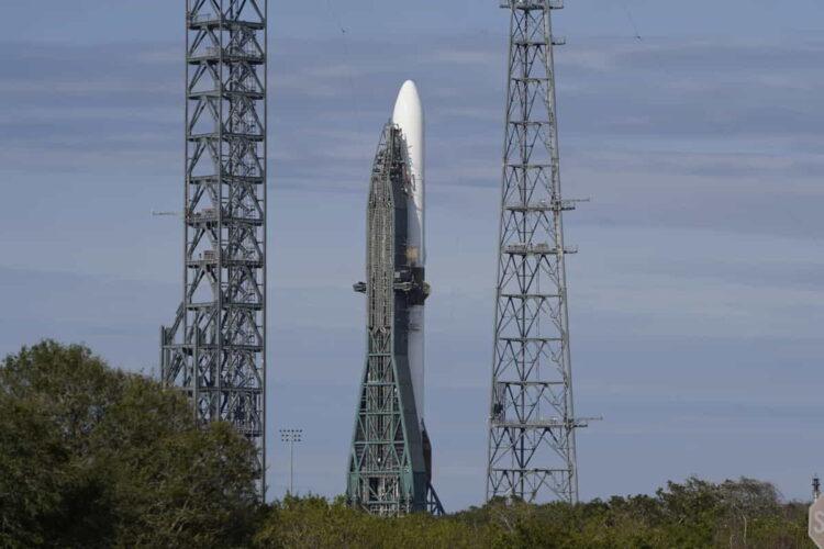 Blue Origin Halts New Glenn Rocket Launch in Final Countdown - AP Photo/John Raoux