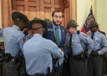 House Ban Defiance Leads to Senator’s Arrest - Jason Getz/Atlanta-Journal-Constitution via AP