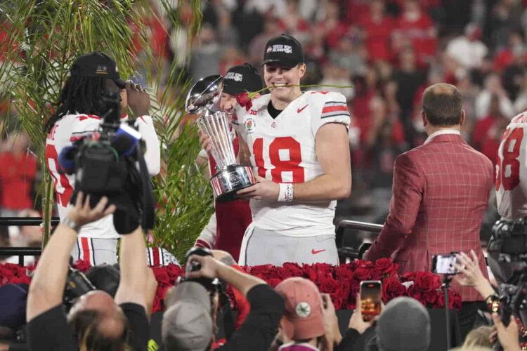 Buckeyes Secure Spot in CFP with 41-21 Rose Bowl Victory Over Oregon - AP Photo/Mark J. Terril