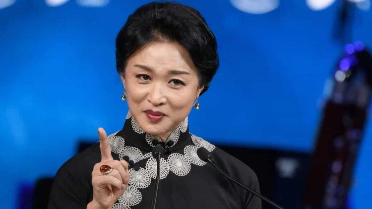 ransgender Star Jin Xing's Career in Jeopardy as China Tightens Control - Fabrice Coffrini/AFP/Getty Images