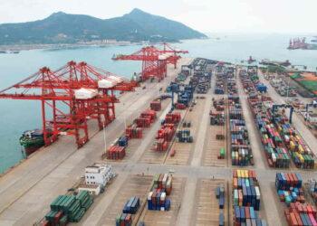 Trump’s Trade Tactics: Could 10% Tariffs on China Start Next Week? - AFP/Getty Images Via CNN