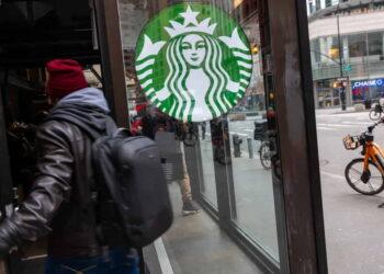 Why Starbucks Is Changing Its Restroom and Seating Rules - Spencer Platt/Getty Images