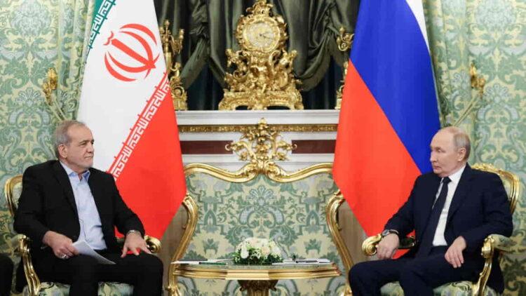 New Russia-Iran Treaty Puts Pressure on US Foreign Policy - Iranian Presidency/Anadolu/Getty Images
