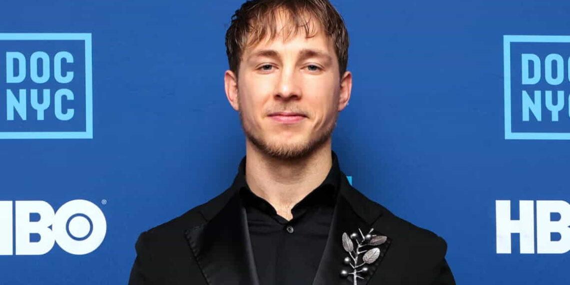 Relearning Intimacy: Ukrainian Soldiers Share Their Stories - Yvonne Tnt/BFA/Shutterstock