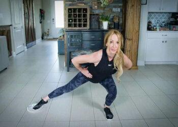 Planks Over Crunches: The Key to a Functional Core - Aaron Lockwood via CNN Newsource